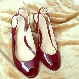 Ann Taylor Peep Toe sling back Sz 8M